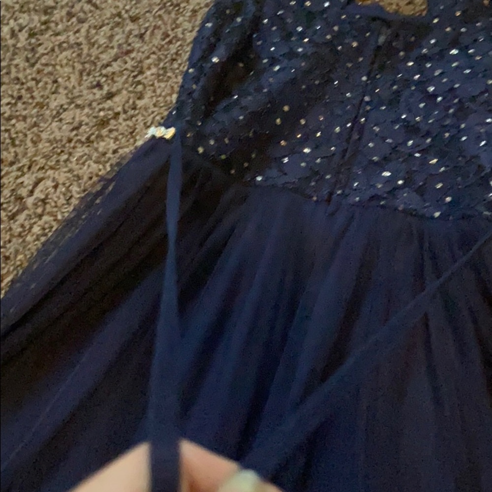 Dress - Picture 4 of 4